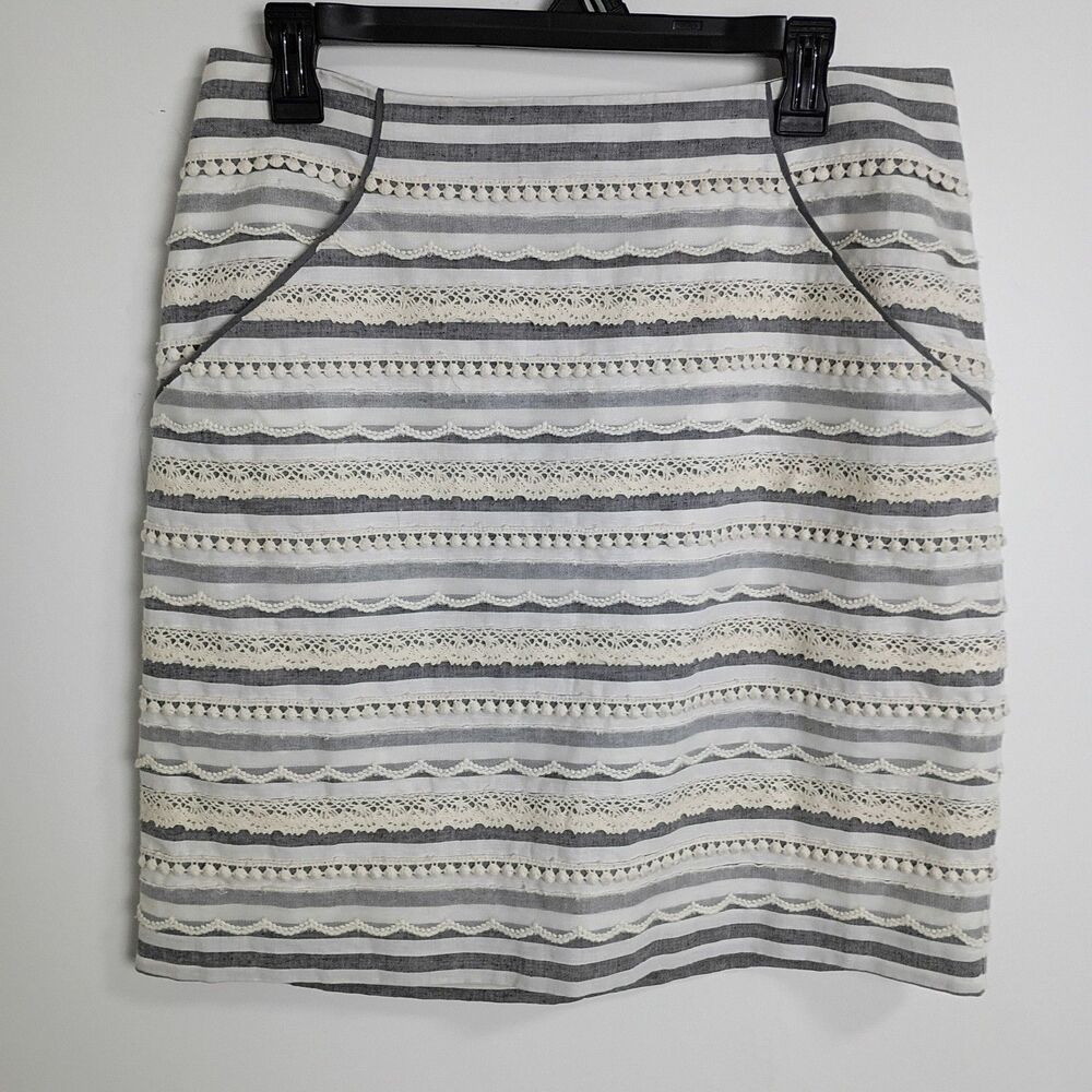 Anthropologie Tabitha Mini Skirt Womens Size 8 Gray Cream Striped Lace Trim